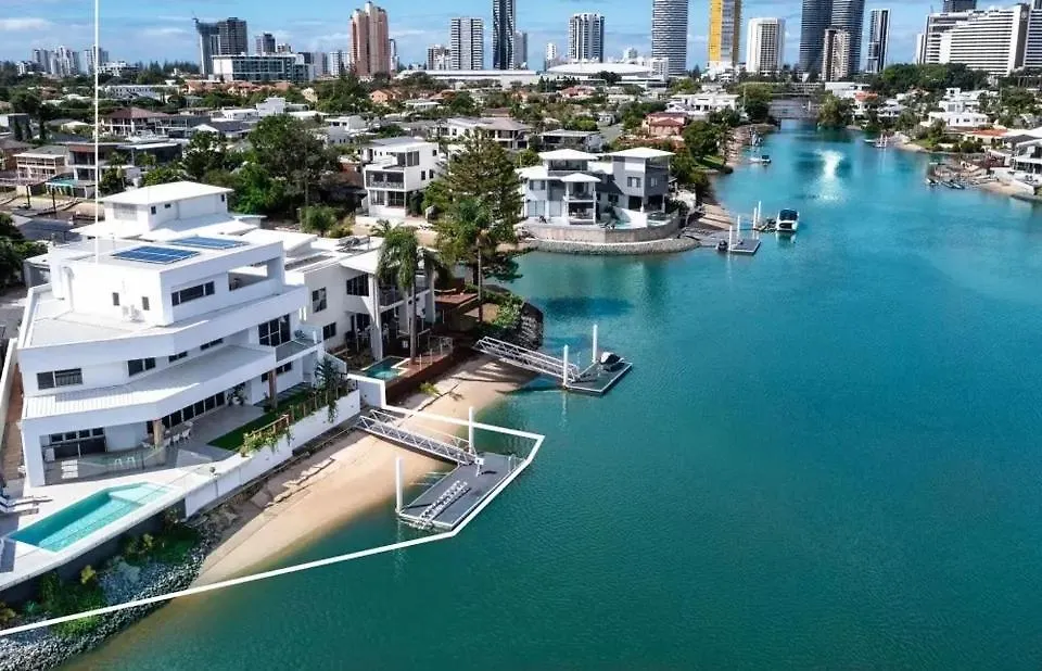 Summerland Luxury House In Broadbeach Waters Guldkusten
